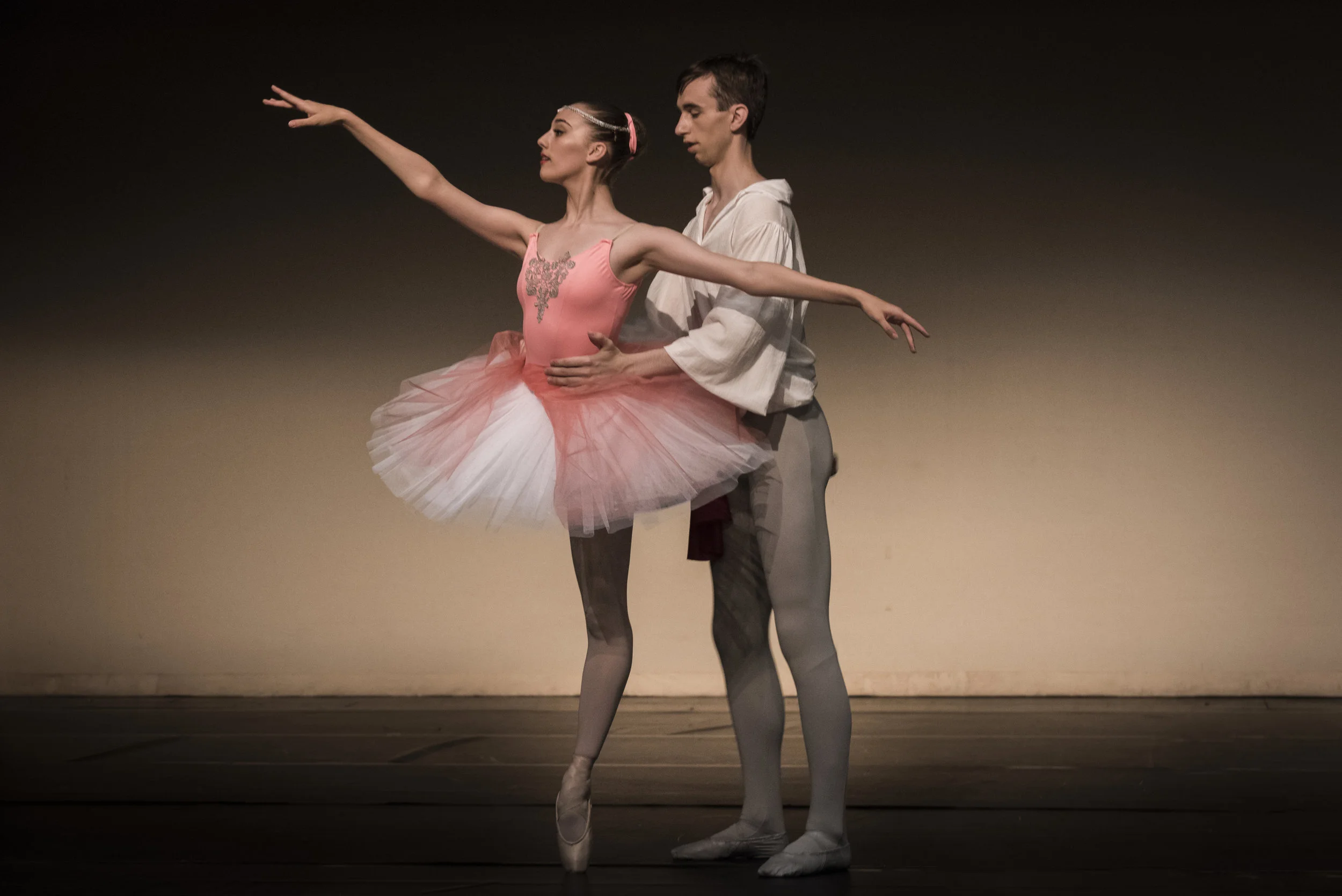 Turning sales point dance